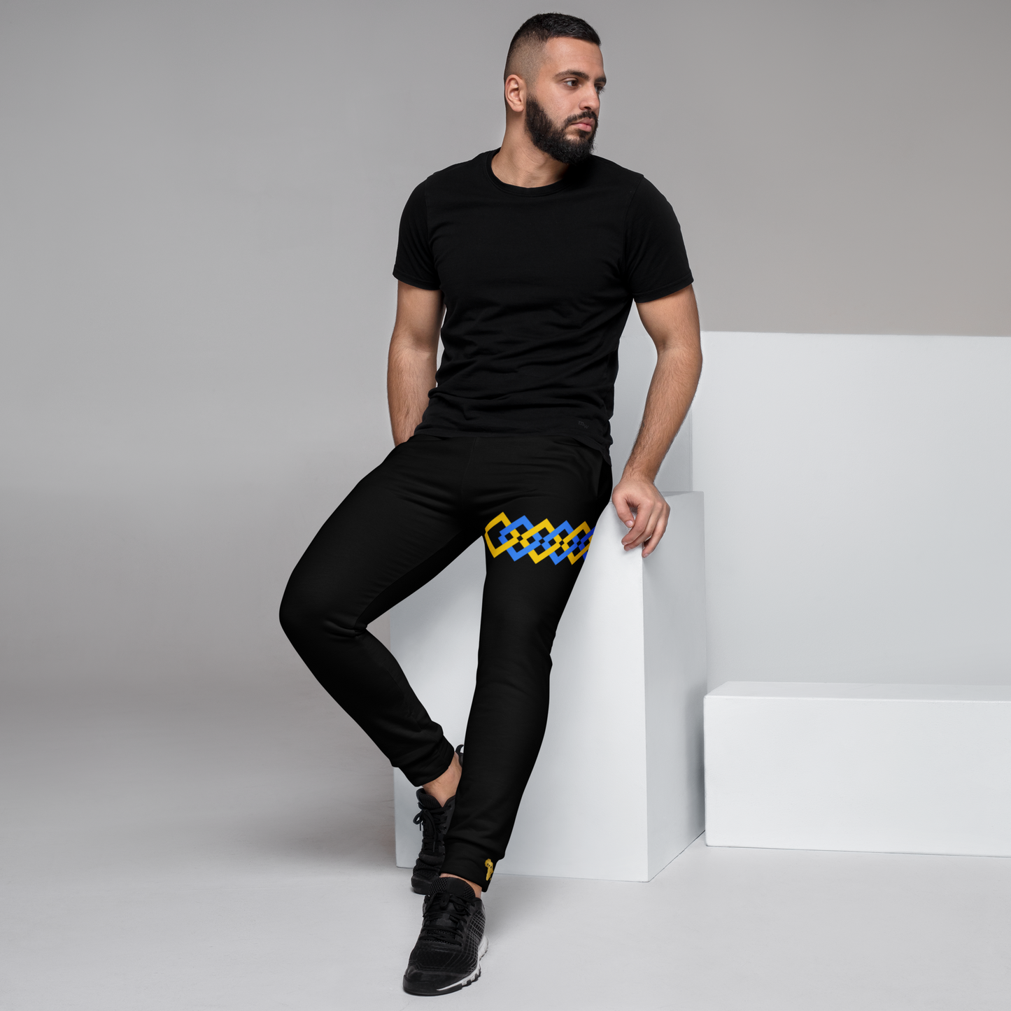 Coordinated Argyle Joggers for Men